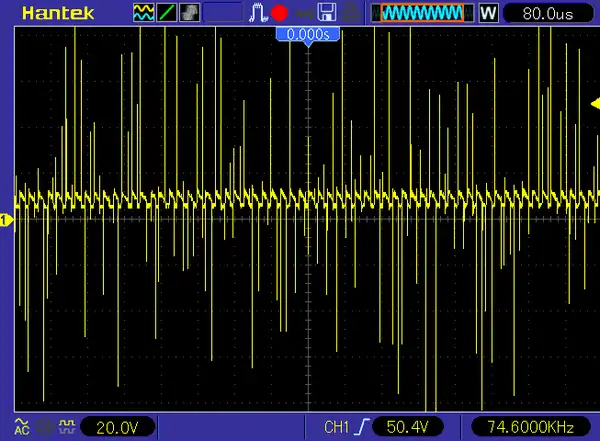 JPADC-80のリペアーモードの充電中のパルス波形の図