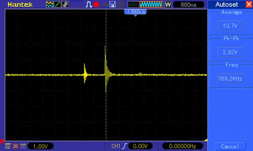 サルフェーション除去装置RVBL-1001のバッテリー接続時出力波形