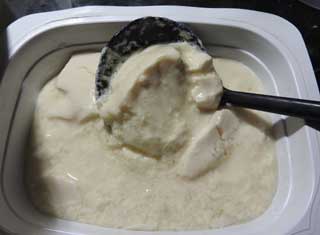 豆乳で作ったヨーグルトの写真